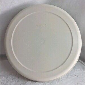 Tupperware Divided Vegetable Dip Snack Relish Serving Tray w/Lid 1665-2 1666-2